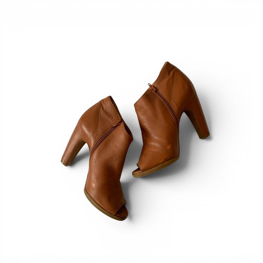 mm6 peep toes 38