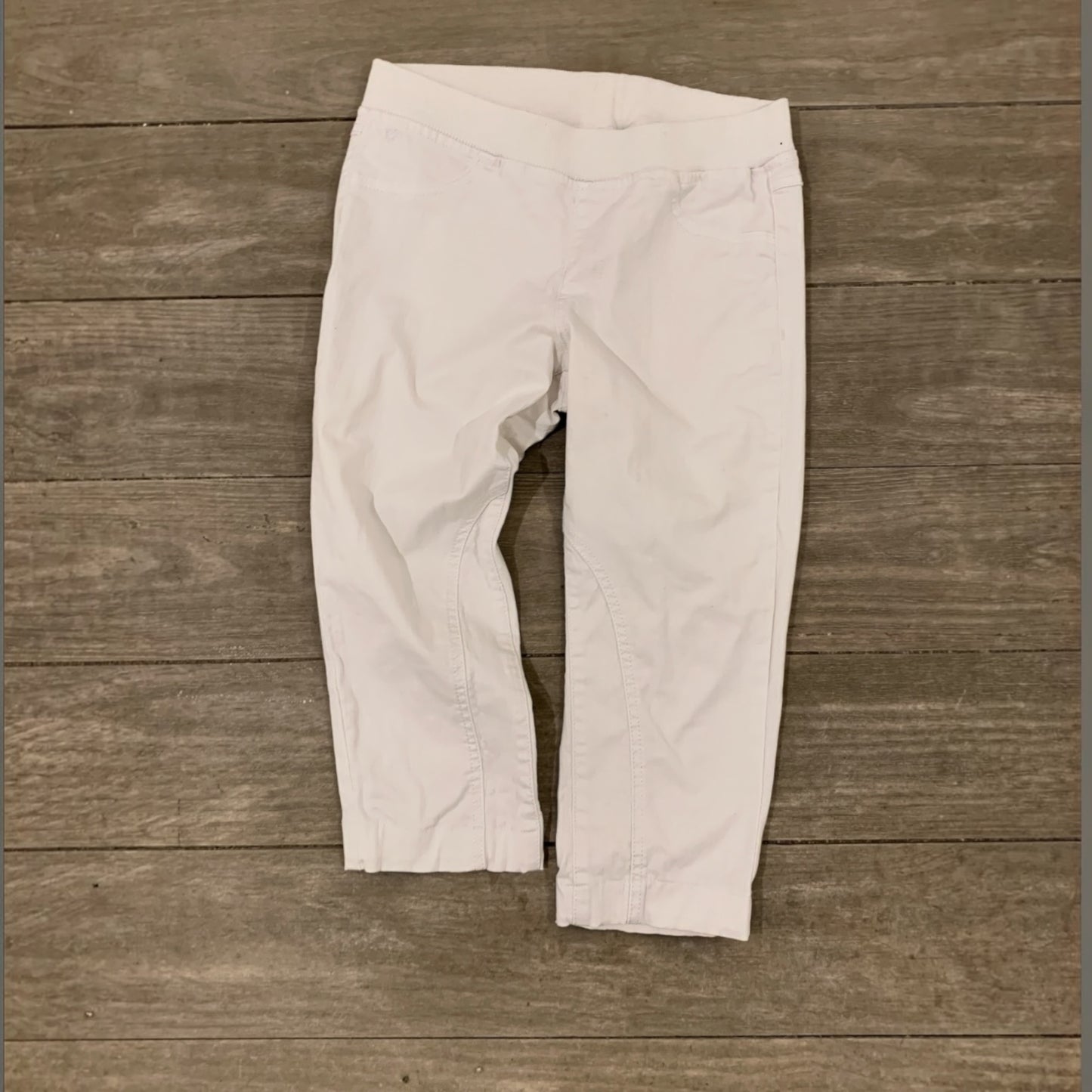 white capri pants size s
