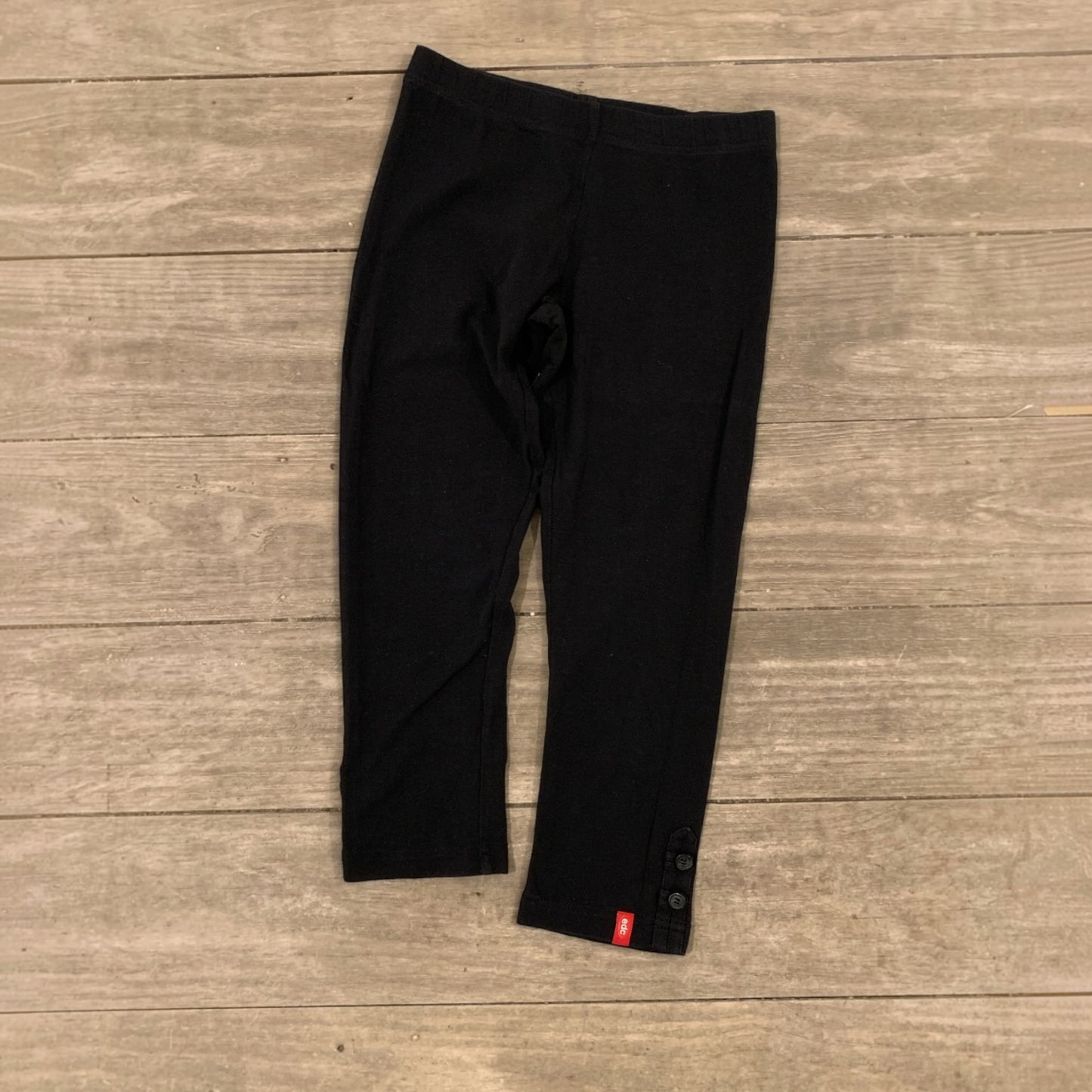 button capri pants size xs/s