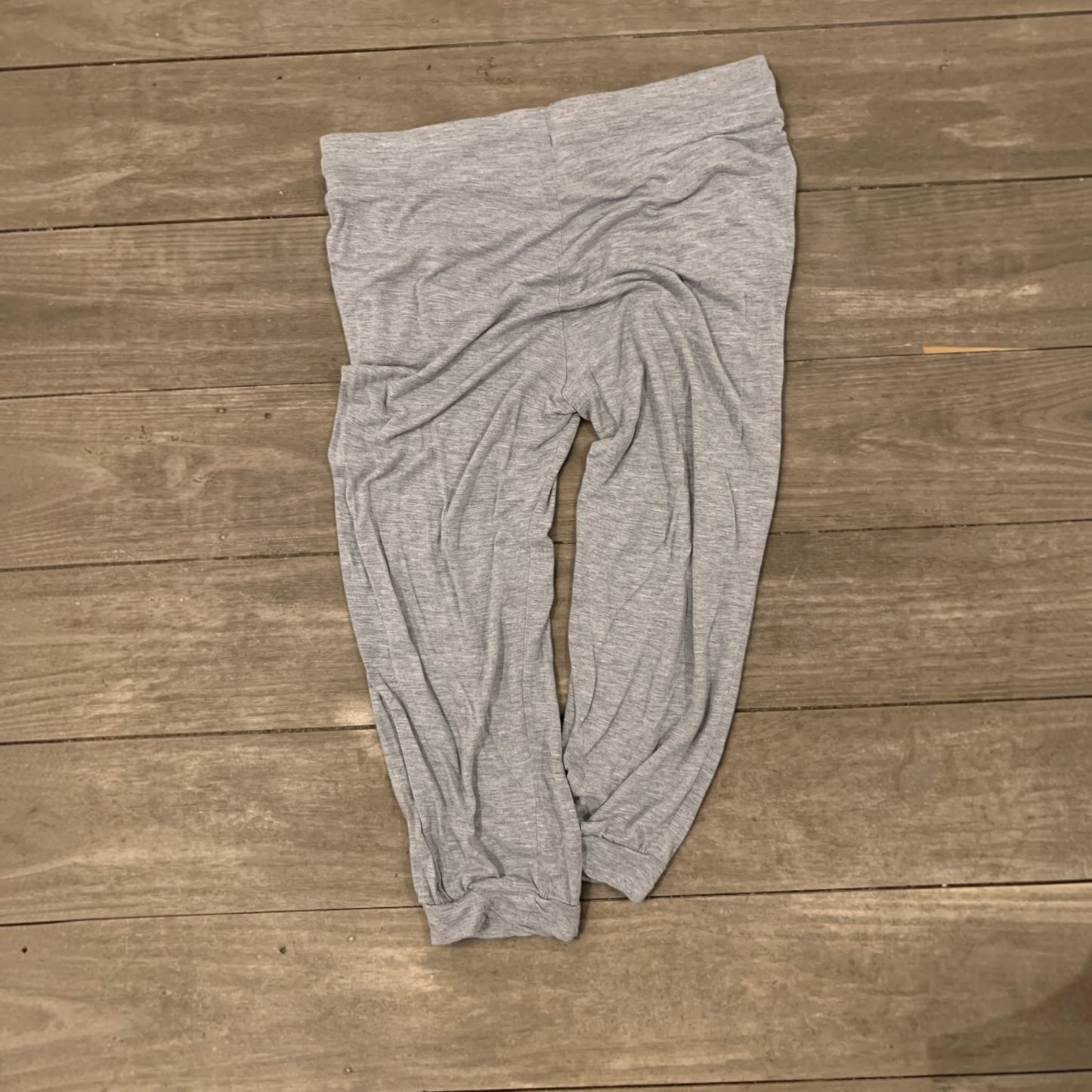 grey yoga mom capris size s/m