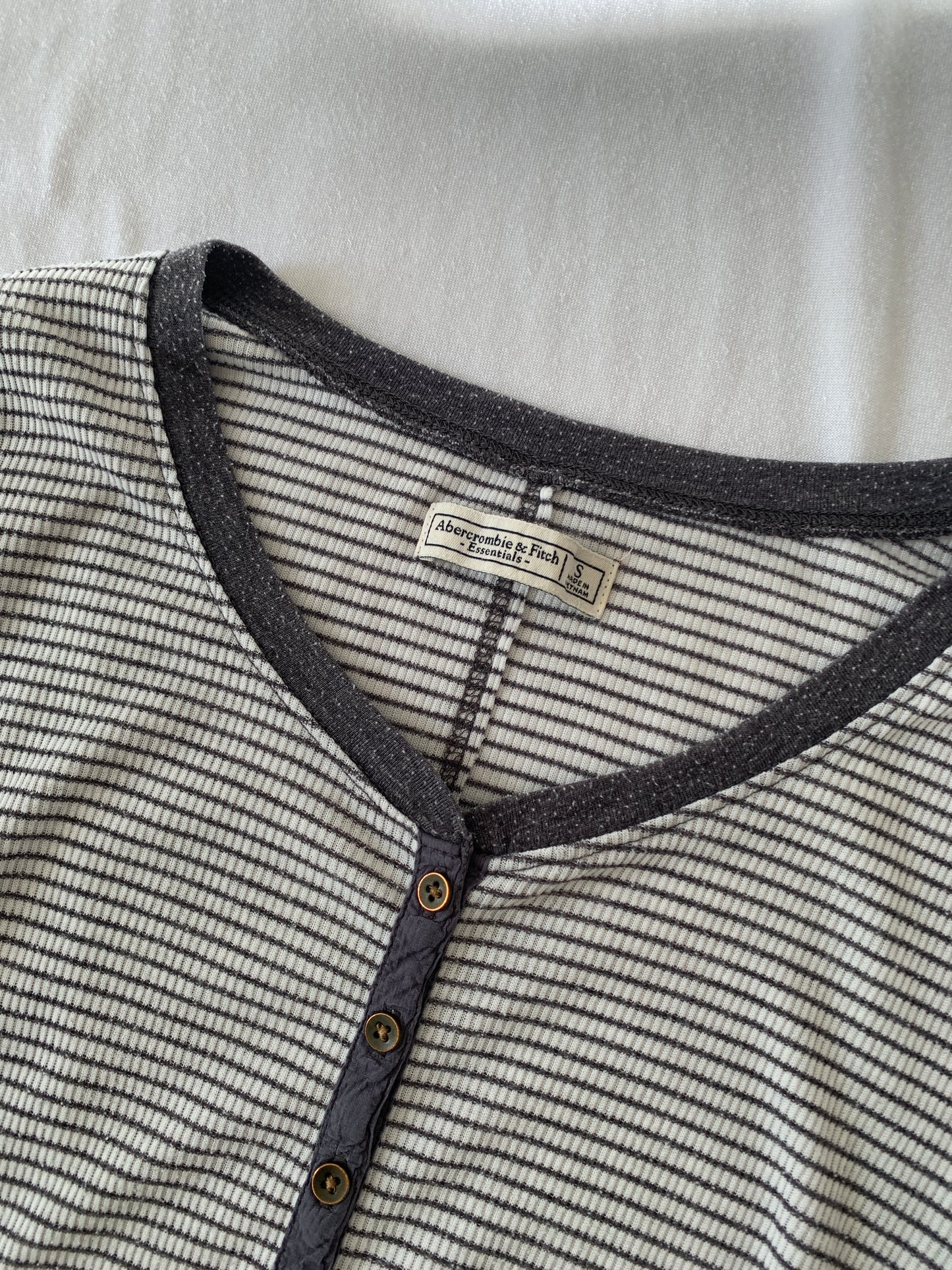 a&f henley size s
