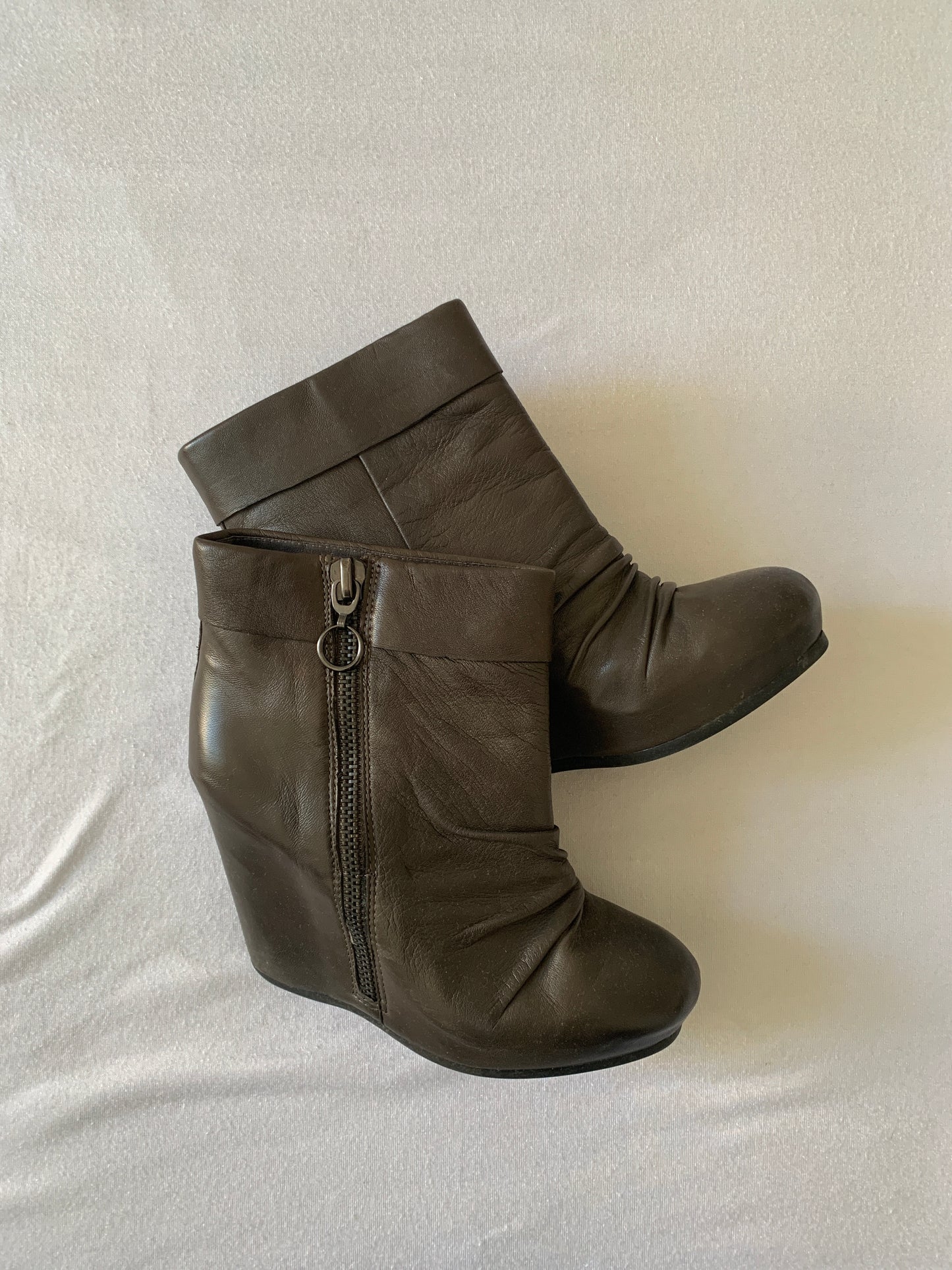 ash wedges 38